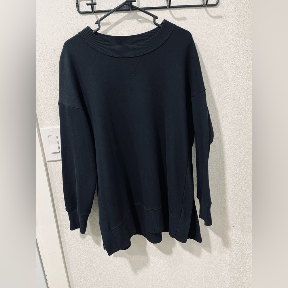 Aerie Women's Black Crew Neck Sweater